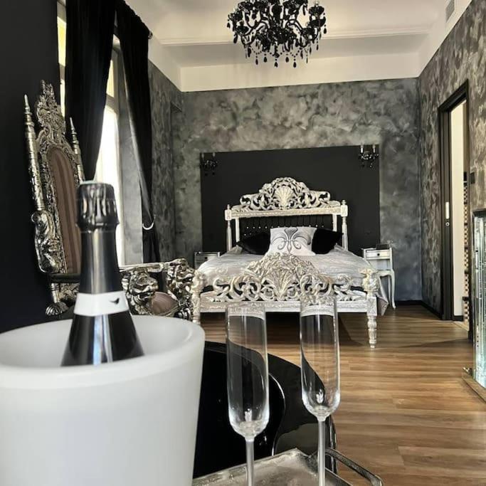 Nuit Romantique - Jacuzzi - Beziers - Romance Royale Ngoại thất bức ảnh